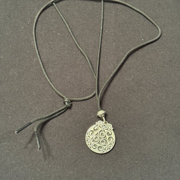 Vintage Fashion Necklace Silver tone with black cord - Picture 2 of 2